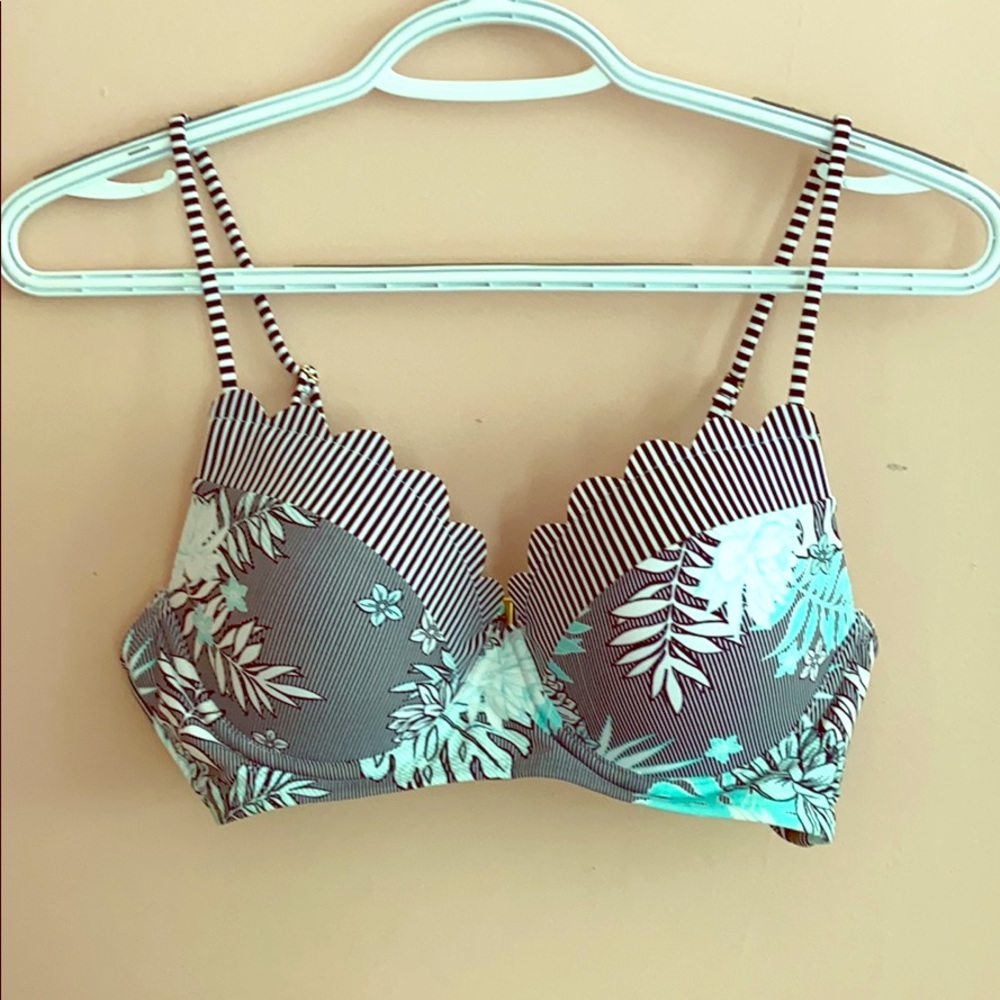 Bikini top